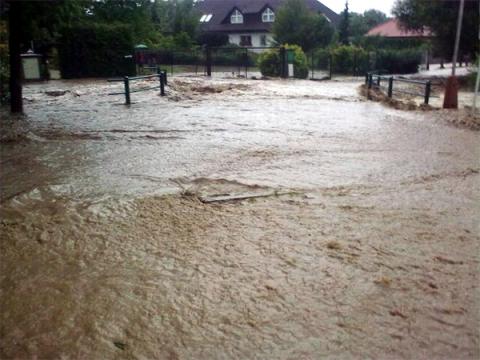 Velká voda (Foto: HZS ZK)