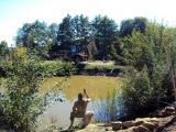 Vodník u archeoskanzenu zatím ještě sleduje stavební ruch (Foto: Agentura Čada)