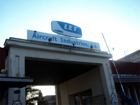 Ve firmě, kde se střílelo se dnes normálně pracuje (Foto: Agentura Čada)