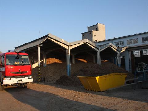 Výbuch kotle na štěpku (Foto: HZS ZK)