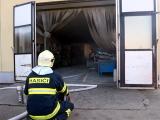 Výrobní hala ve Vizovicích (Foto: HZS ZK)