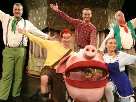 Představení O perníkové chaloupce v roce 2005 (Foto: archiv MDZ)