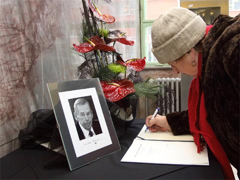 Pietní místo v sídle Zlínského kraje (Foto: Zlínský kraj)