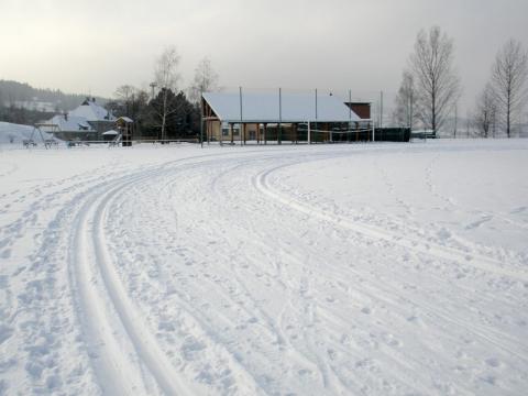 Na stadionu budou dvě běžkařské stopy (Foto: www.valasskeklobouky.cz)