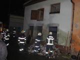 Na Kroměřížsku hořel dům i bývalý kravín (Foto: www.hzszlk.eu)