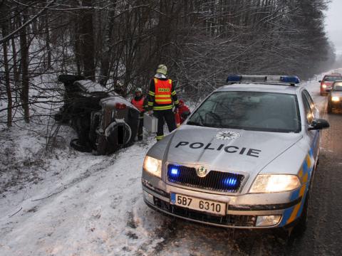 série dopravních nehod (Foto: www.hzszlk.eu)