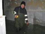 Voda z prasklých trubek vyplavila uherskobrodskou kancelář (Foto: www.hzszlk.eu)