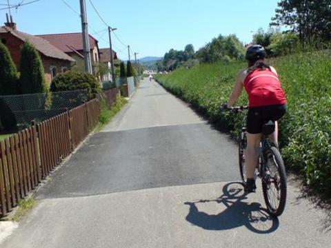 Stezka z Želechovic na trase Po Vizovických kopcích (Foto: Kamil)