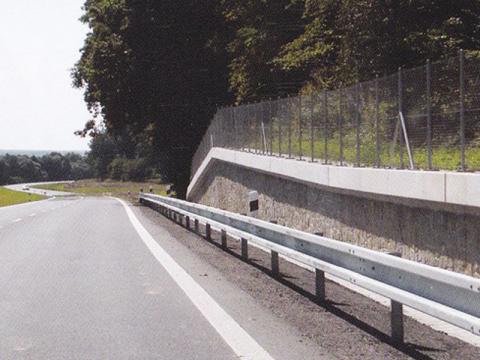 Stavbou roku je netradičně nová silnice (Foto: Agentura Čada)