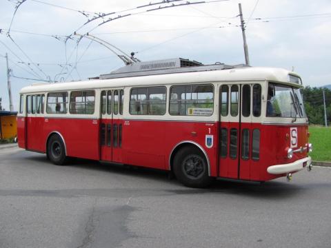 Historické vozy MHD (Foto: www.zlin.eu)