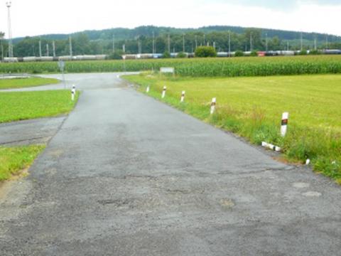 Pozemek na stavbu výrobní haly (Foto: Město Valašské Meziříčí)