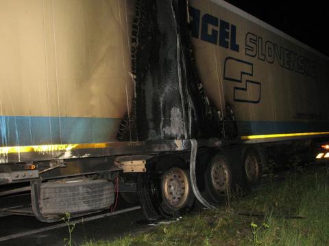 U obce Vésky hořel kamion (Foto: HZS Zlínského kraje)