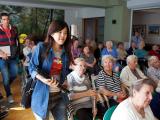 Domov pro seniory Lukov a zahraniční studenti z AIESEC (Foto: Samari) Domov pro seniory Lukov a zahraniční studenti z AIESEC (Foto: Samari)