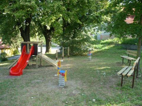 Dětské hřiště ve Lhotě u Choryně (Foto: Město Valašské Meziříčí)