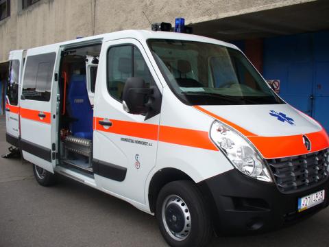 Kroměřížská nemocnice má novou sanitku (Foto: Kroměřížská nemocnice)