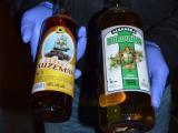Stovky lahví s pančovaným alkoholem  (Foto: Agentura Čada)