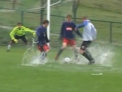 Fotbalisté v krajském přeboru nejsou z cukru (Foto: Agentura Čada)