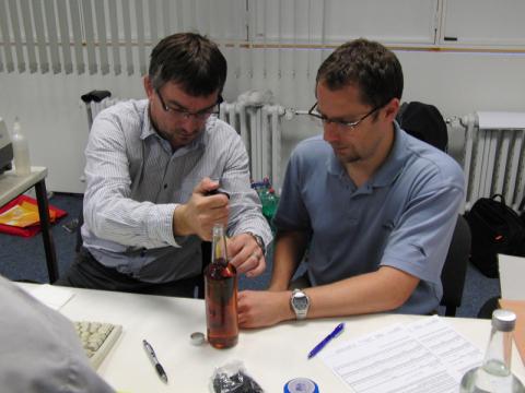 Test na metanol (Foto: Agentura Čada)