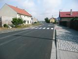 Opravená silnice III/4327 ve Skašticích (Foto: ŘSZK)