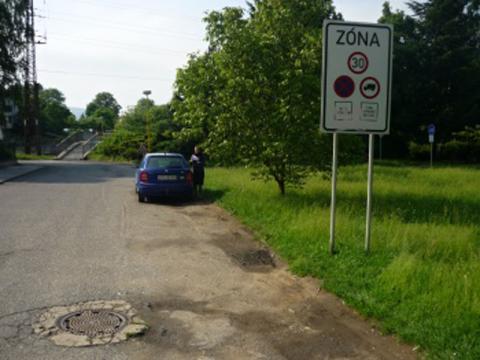 Na ulici Janáčkova bude nové parkoviště (Foto: MÚ Valašské Meziříčí)