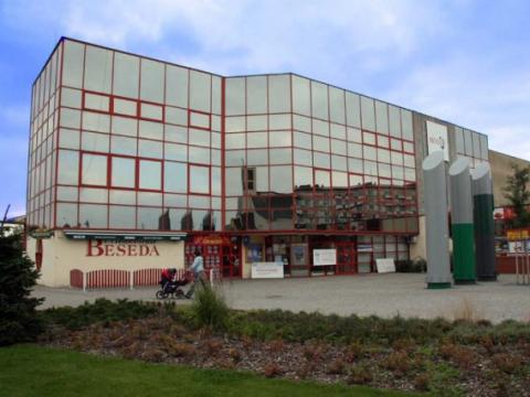 Otrokovická Beseda (Foto: www.besedaotrokovice.cz)