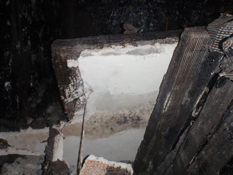 Zřícený strop (Foto: HZS Zlínského kraje)