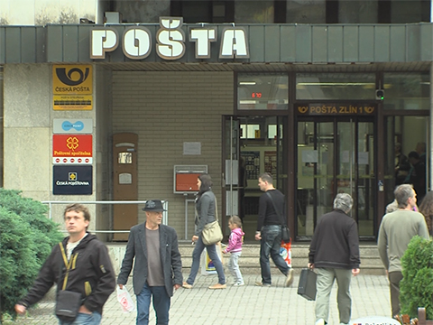 Současná budova pošty ve Zlíně (Foto: Televize Zlín) Současná budova pošty ve Zlíně (Foto: Televize Zlín)