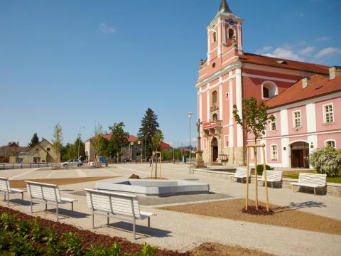 Mariánské náměstí ve Štípě (Foto: MěU Zlín) Mariánské náměstí ve Štípě (Foto: MěU Zlín)
