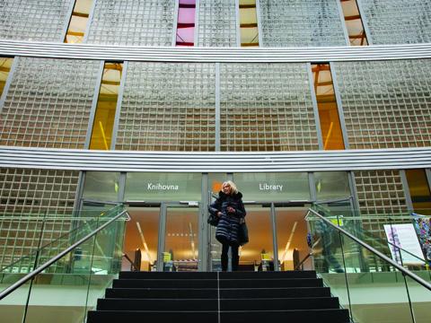 Eva Jiřičná v Univerzitním centru (Foto: Michaela Danelová)