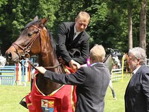 Skokové závody (Foto: www.equichannel.cz)