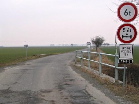 Původní most 4349-2 u Záříčí (Foto: ŘSZK)