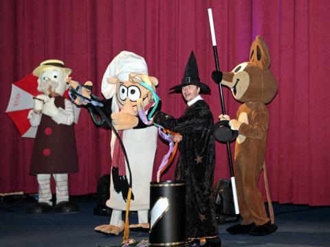 Kouzelník Jirka Hadaš v akci (Foto: www.jirihadas.cz)