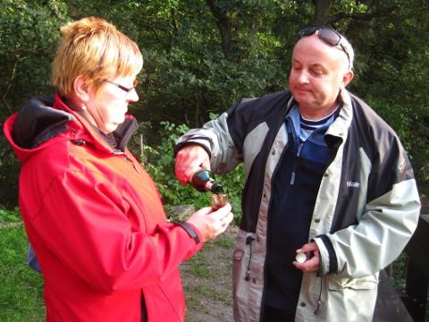 Tajemný muž v akci (Foto: skrytý fotoaparát Zlin.cz)