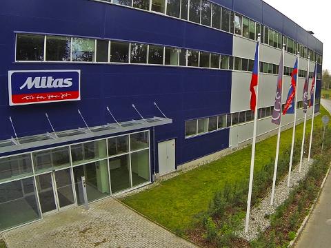 Nová výrobní hala na radiální zemědělské pneumatiky (Foto: Mitas 2013)