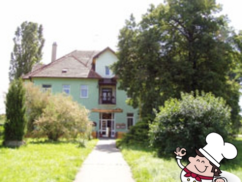 Foto: Restaurace a Hotel U Lázní 