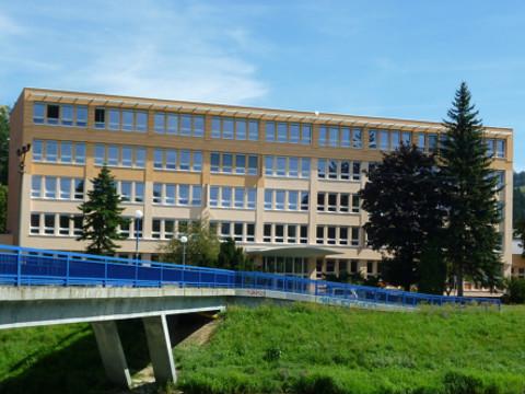 Vsetínská průmyslovka (Foto: www.spssvsetin.cz)