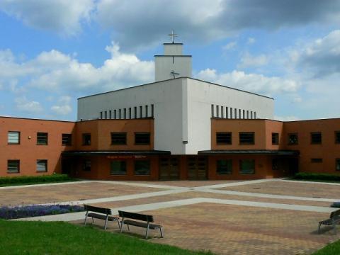 Kostel Panny Marie Pomocnice křesťanů (Foto: adresar.zlin.cz)