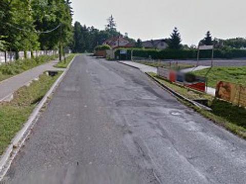 silnice u ZOO Lešná před rekonstrukcí (Foto: ŘSZK)