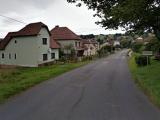 Silnice II/495 v Jestřabí před rekonstrukcí (Foto: ŘSZK)