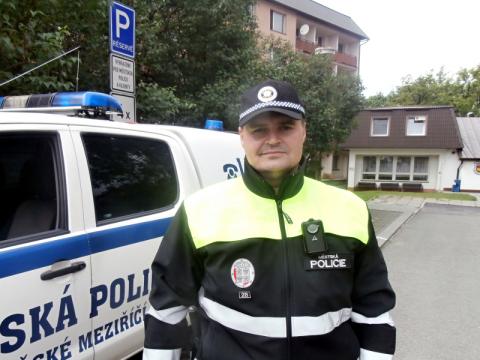 Strážníci získali nové minikamery (Foto: MP Valašské Meziříčí)