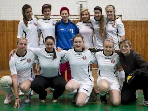 Zdeňka Skupinová (v modrém) (Foto: Facebook Zdeňka Skupinová)