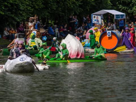 Holešovská regata (Foto: AGENTURA VELRYBA)