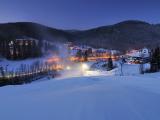 Pohled do údolí Léskové - na trasu Noční stopy (Foto: Resort Valachy)