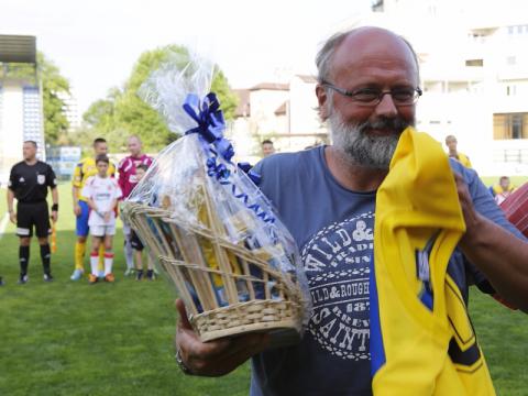Ladislav Podmela při nedávné oslavě padesátin (Foto: Zlin.cz)