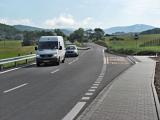 Rekonstruovaná silnice II/495 mezi Jestřabím a Rokytnicí (Foto: V. Cekota)