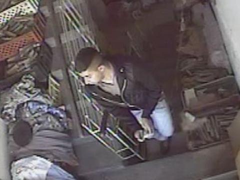jeden z pachatelů loupeže (Foto: Policie ČR)