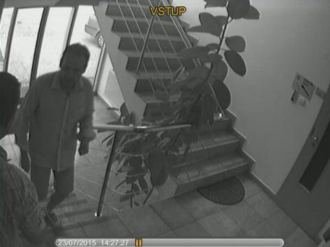 jeden z pachatelů (Foto: Policie ČR)
