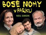 Bosé nohy v parku (Foto: Agentura September)