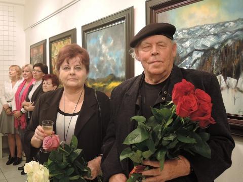 J. Hartingerová s manželem na vernisáži v Galerii pod radnicí (Foto: MěÚ Zlín)