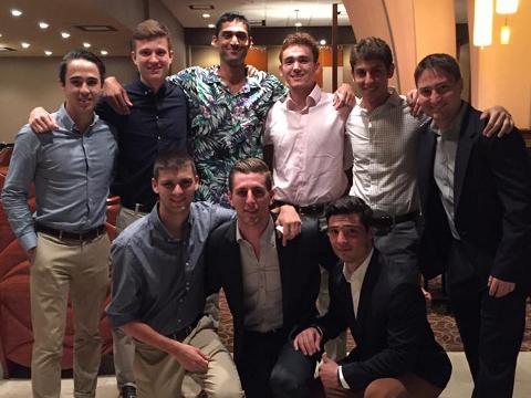 Jiří Honajzer uprostřed dole (Foto: rodinný archiv)